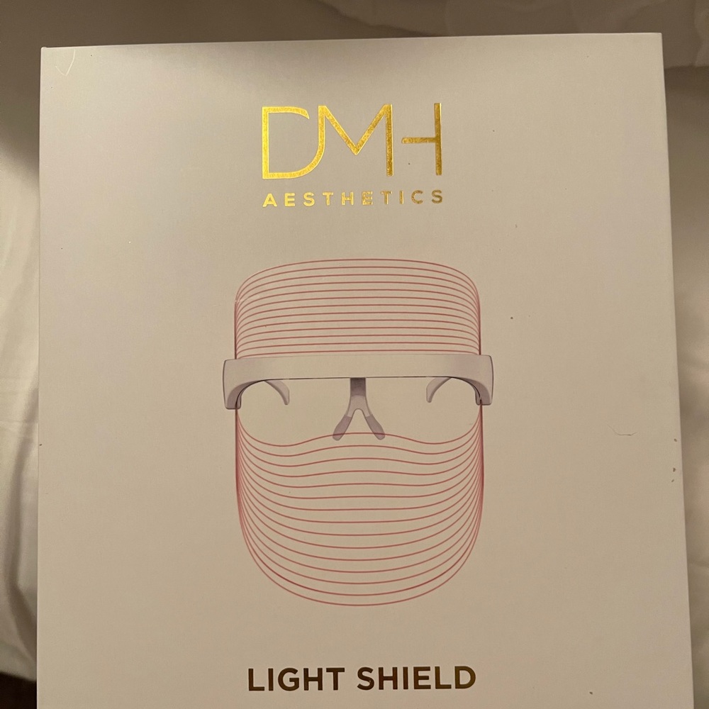 DMH Aesthetics Light Mask